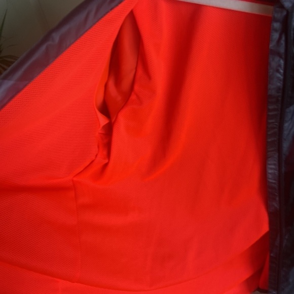 Adidas Bayern Munich Windbreaker - Picture 14 of 15